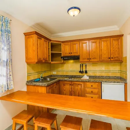 Residencial El Conde #6 Apartment
